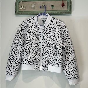 Wild Fable Black White quilted Dalmatian diamond thread crop Bomber Jacket large